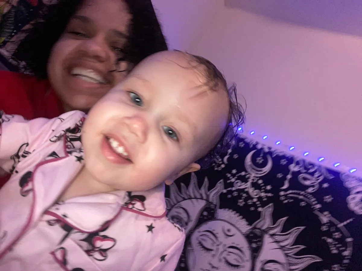 Help Amelia Fight Cancer for Her Two Little Girls — photo 1